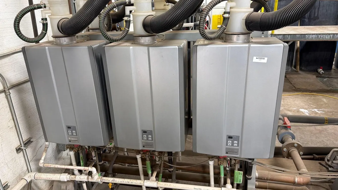 (3) RINNAI TANKLESS WATER HEATERS
