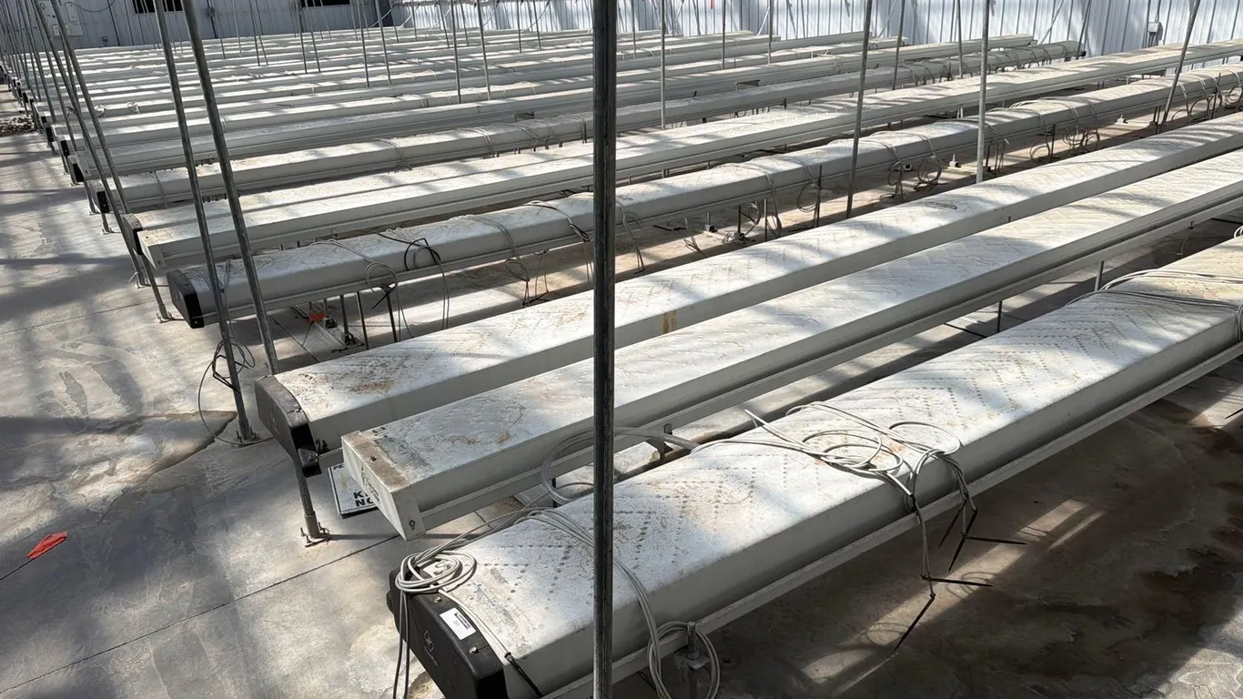 FORM FLEX GROW PANS