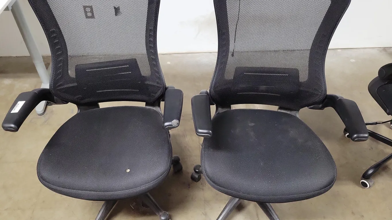 (2) MATCHING BLACK FIVE STAR BASE OFFICE CHAIRS
