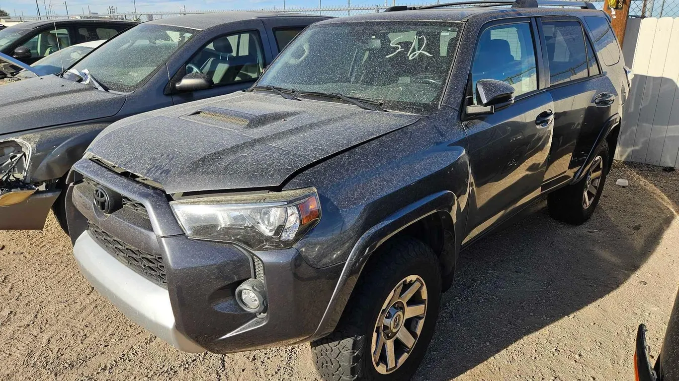 2016 TOYT 4RUNNER UP JTEBU5JR1G5282181