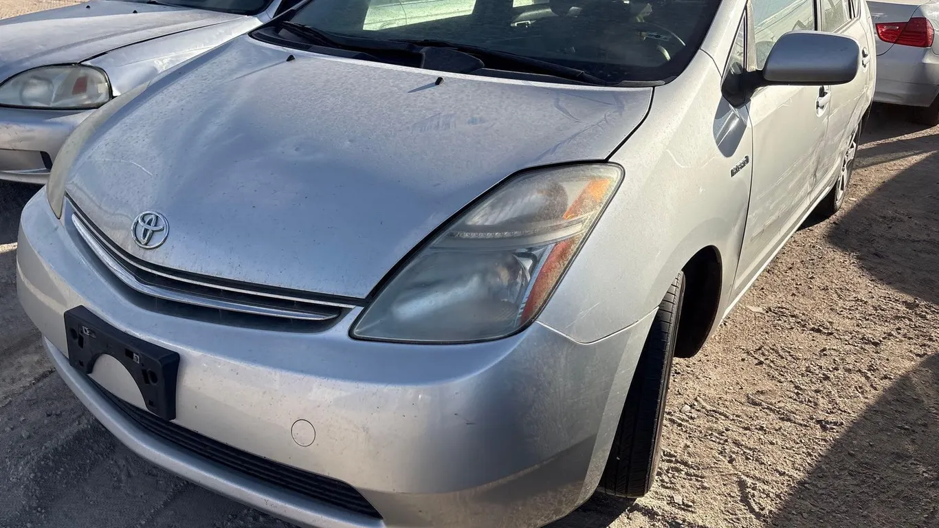 2007 TOYT PRIUS HB JTDKB20UX77663417