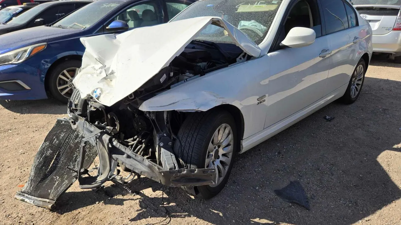 JUNK 2009 BMW 328i 4D WBAPK53549A513172