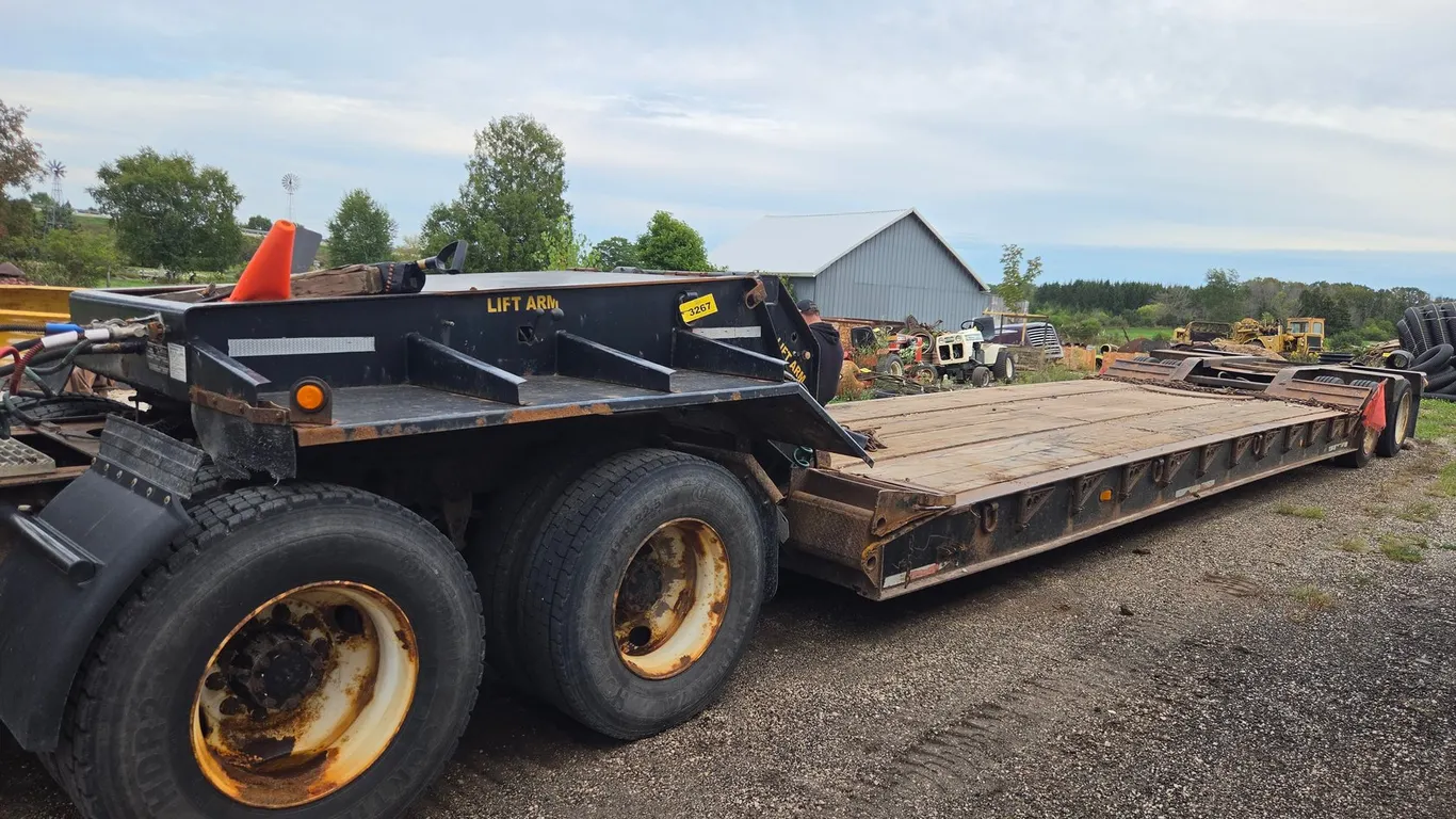 1998 Talbert TDW-35SA Lowboy