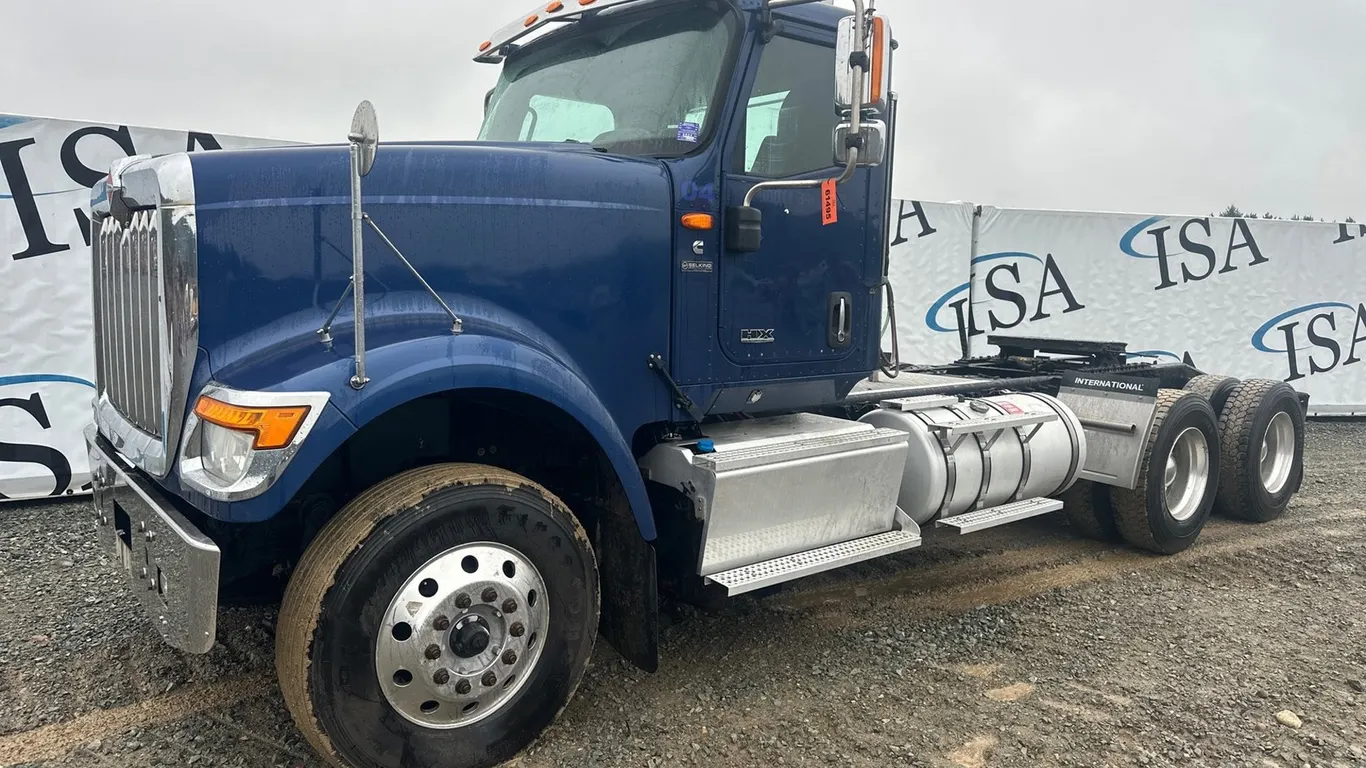 2020 International HX520 Day Cab Truck Tractor