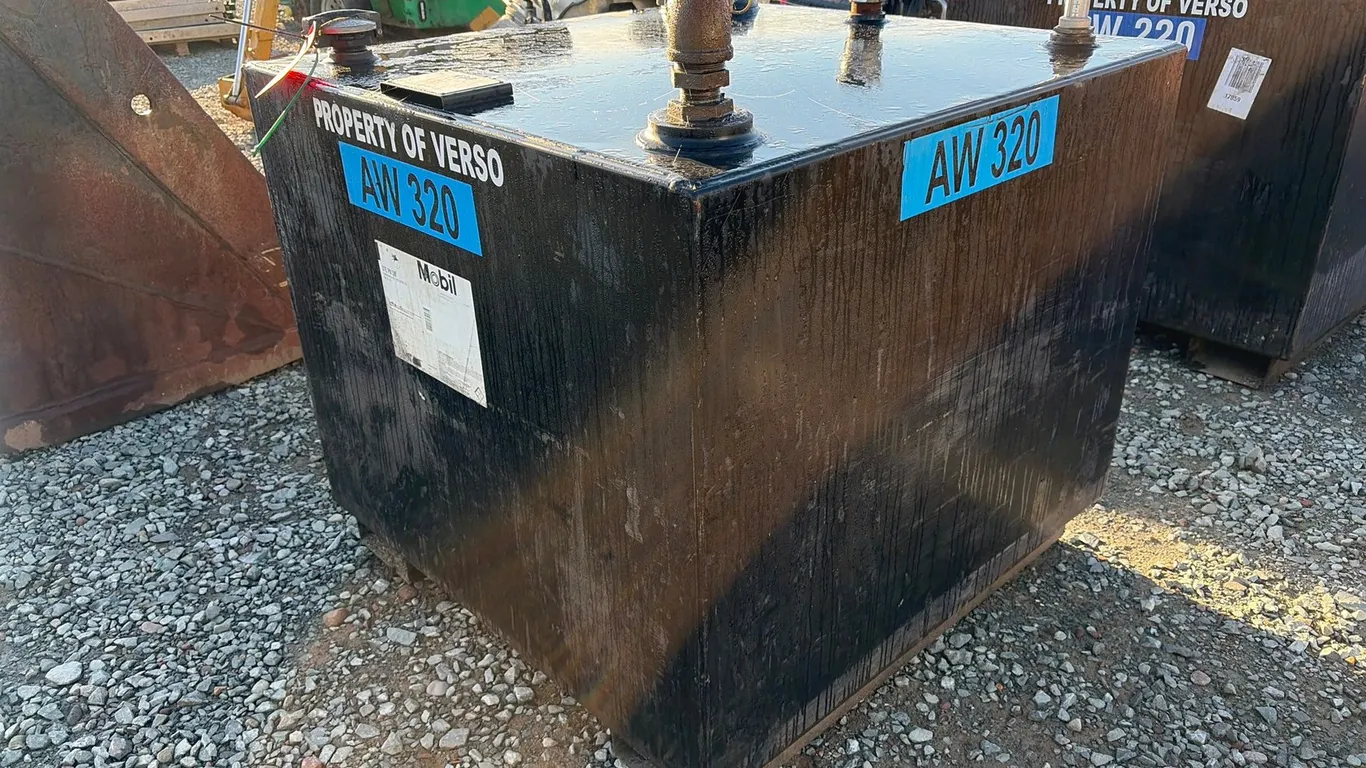 Onken 320 Gallon Forkable Oil Tank