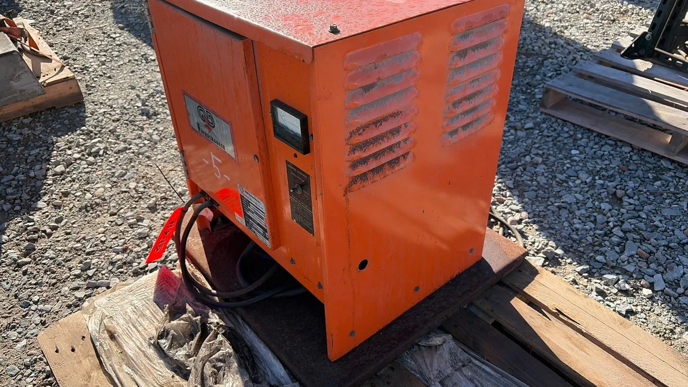 GNB Ferrocharger GTC6 Battery Charger