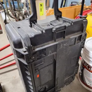 Pelican Heavy Duty Rolling Case, 20"x17"x14"