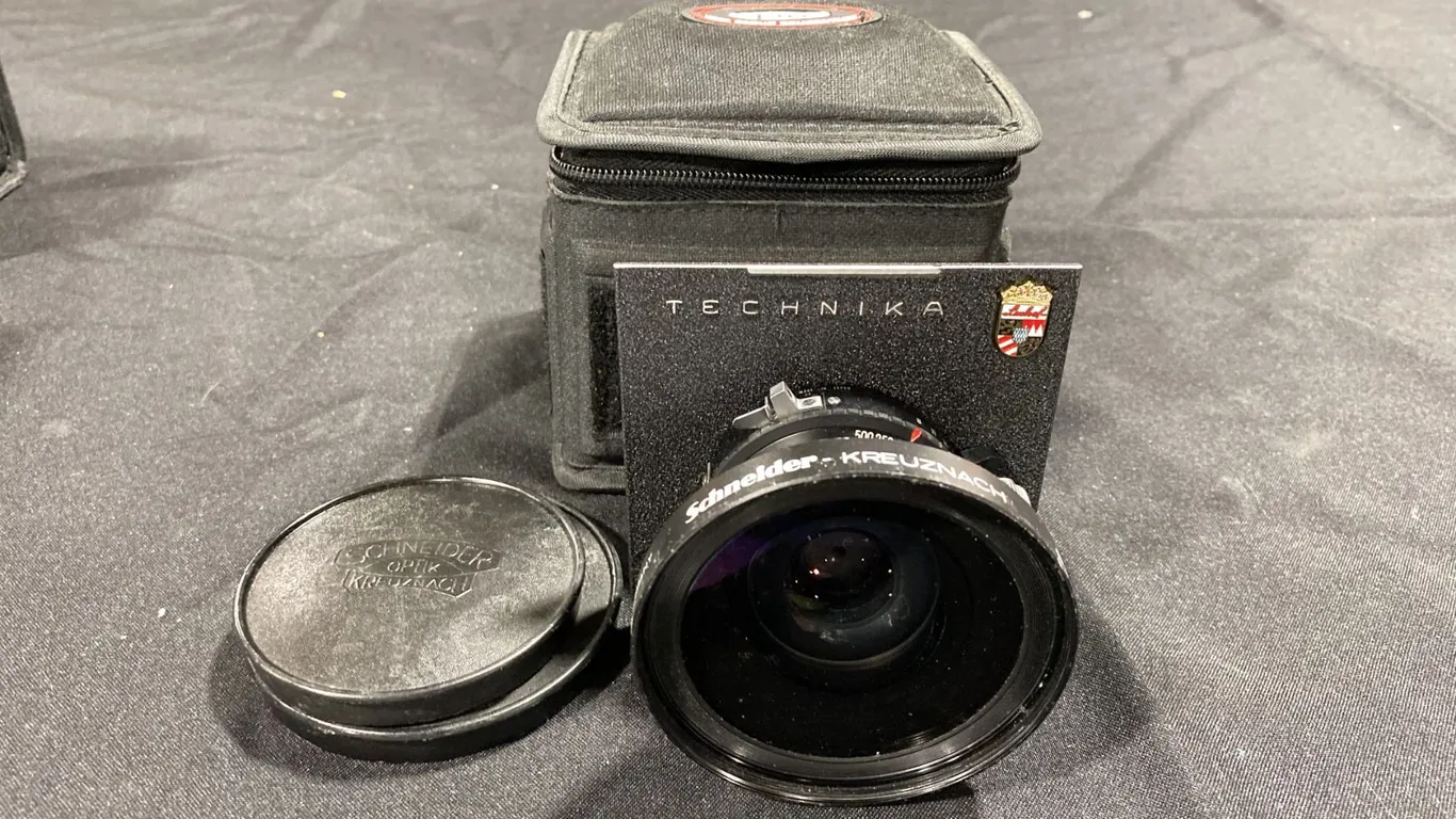 SCHNEIDER SUPER-ANGULON 120MM TACHIHARA LENS IN CASE