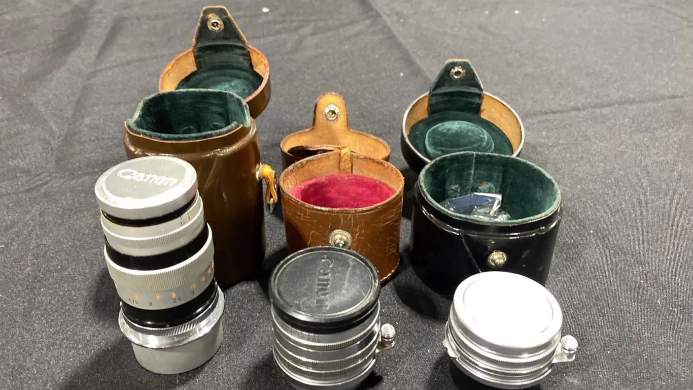 GROUP OF 3 CANON LENSES- 100MM F/3.5 LENS, 28MM F/2.8 & 50MM F/1.8 WITH CASES