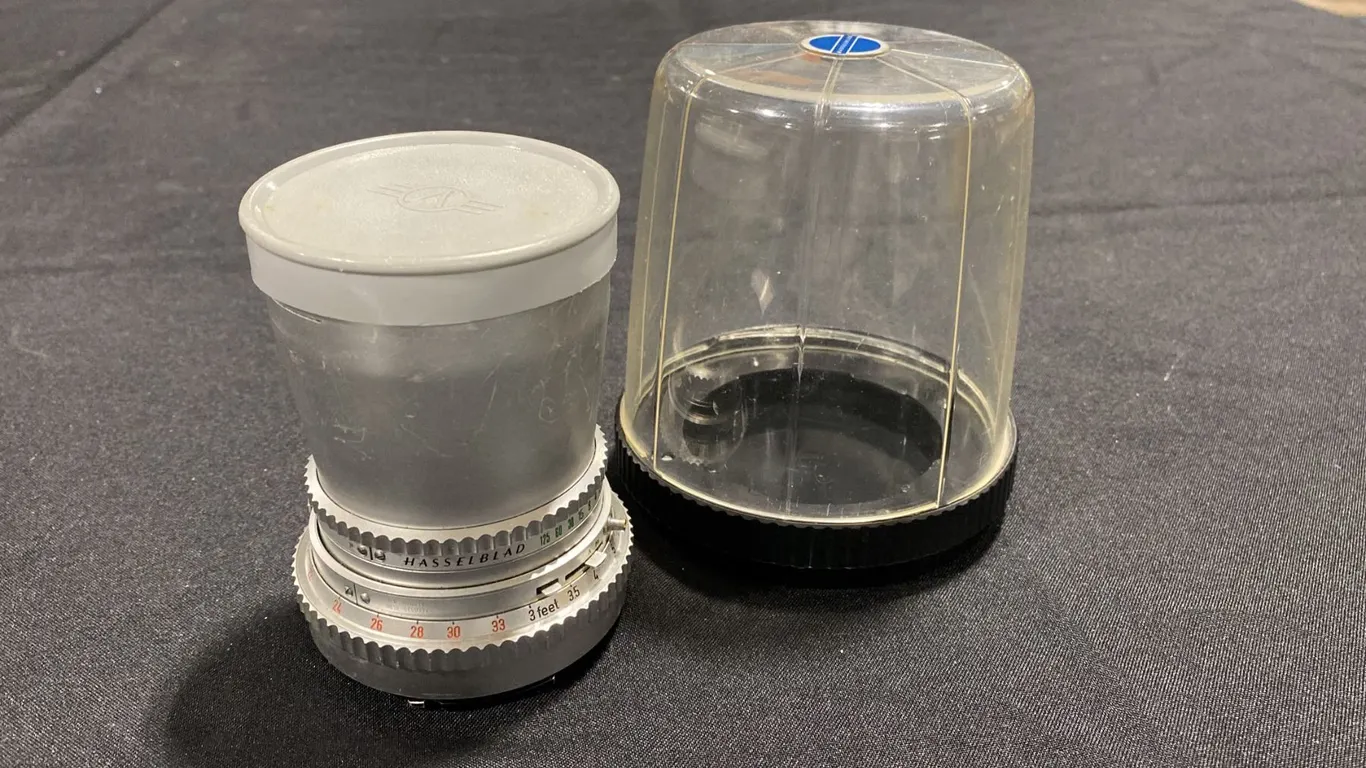 HASSELBLAD CARL ZEISS 50MM F4 DISTAGON LENS WITH CASE