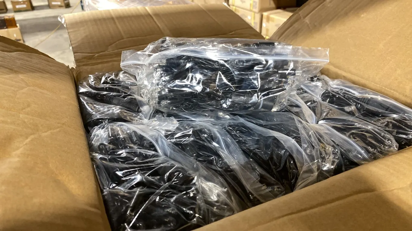 2 BOXES OF APPROXIMATELY 30 PIECES PER BOX OF COMMERCIAL LED STRING LIGHTS IN *COLOR PURPLE*
