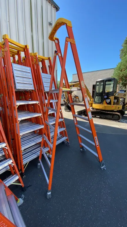 ALLRIGHT FXP300-06 HEAVY DUTY 6' ORANGE CARBON FIBER INDUSTRIAL PLATFORM LADDER