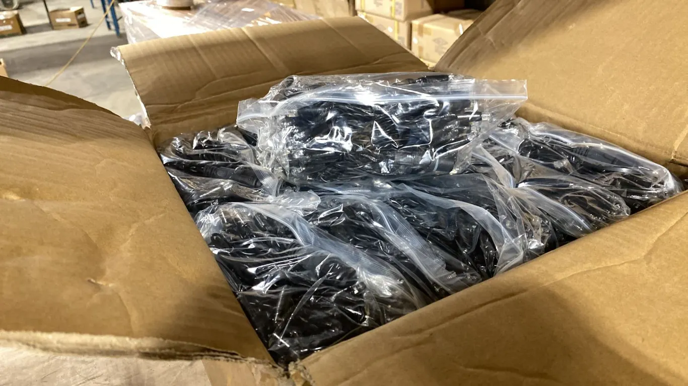 2 BOXES OF APPROXIMATELY 30 PIECES PER BOX OF COMMERCIAL LED STRING LIGHTS IN *COLOR PURPLE*