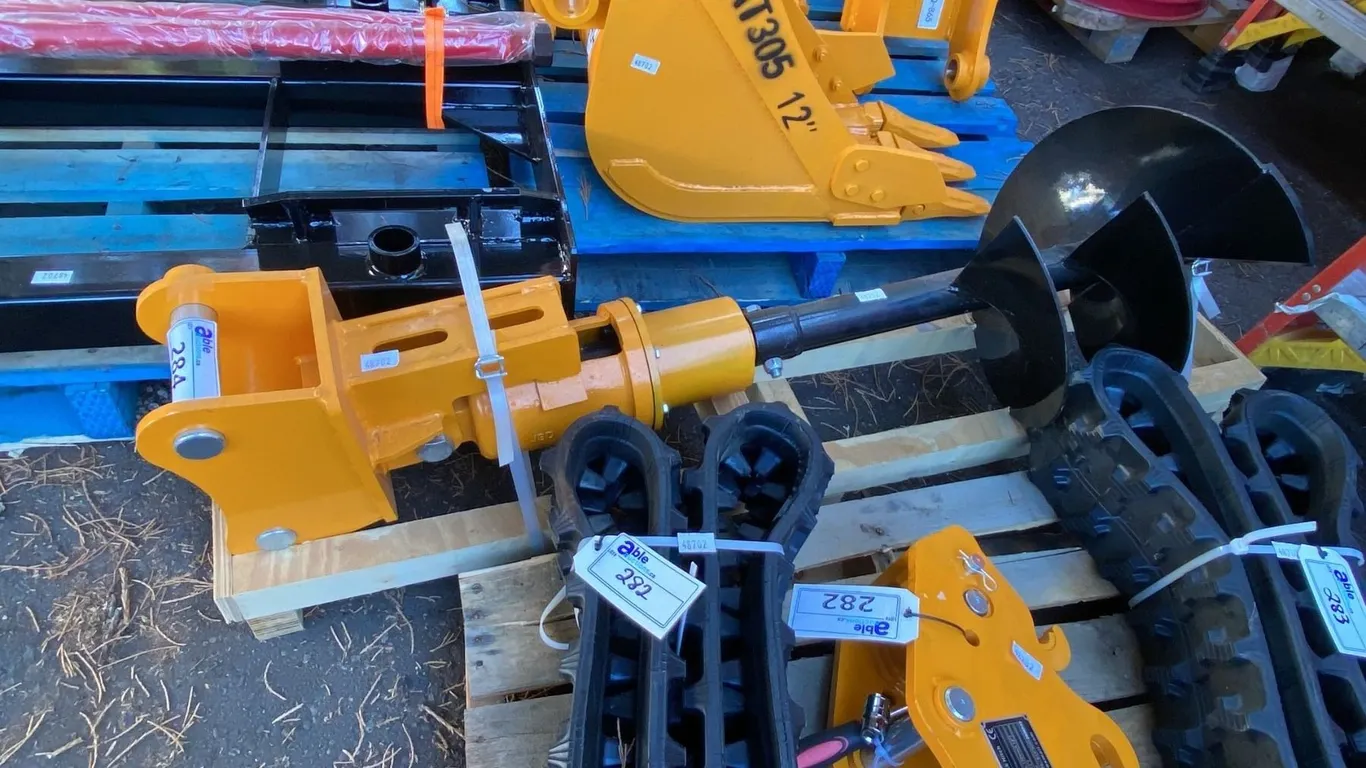 GIYI B-303TZLXZ HEAVY DUTY HYDRAULIC MINI EXCAVATOR AUGER ATTACHMENT *FITS CAT 303 EXCAVATORS*