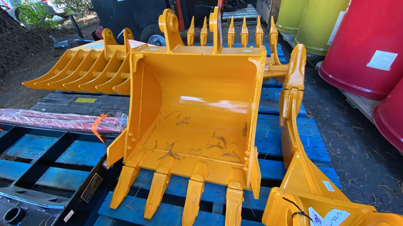 YELLOW HEAVY DUTY 24" MINI EXCAVATOR DIGGING BUCKET *FITS CAT 305 EXCAVATORS*