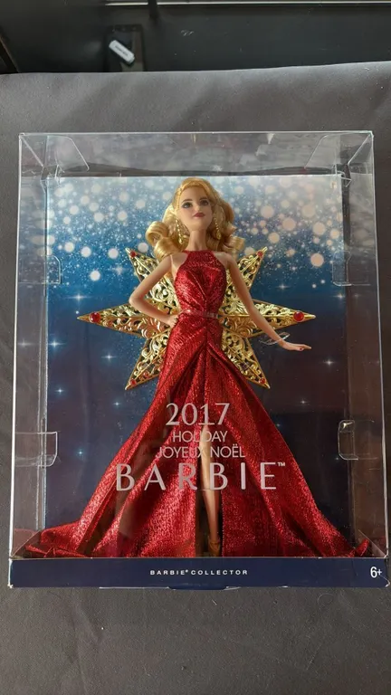2017 HOLIDAY BARBIE DOLL *IN ORIGINAL BOX*