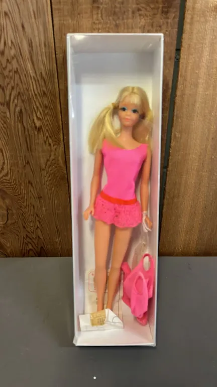 VINTAGE 1970 TWIST 'N TURN PJ DOLL