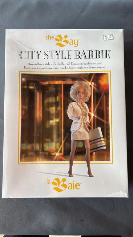 VINTAGE 1993 THE BAY CITY STYLE BARBIE *SEALED IN ORIGINAL BOX*