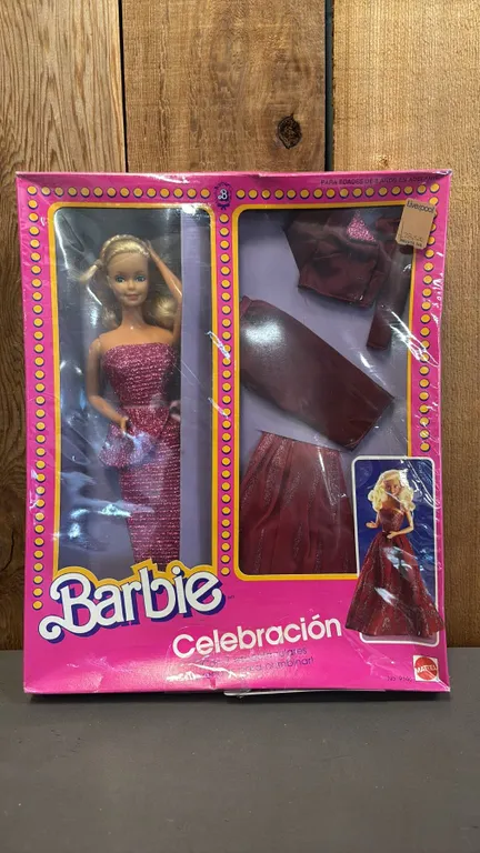VINTAGE 1987 CELEBRACION (MEXICO) BARBIE *IN ORIGINAL BOX*