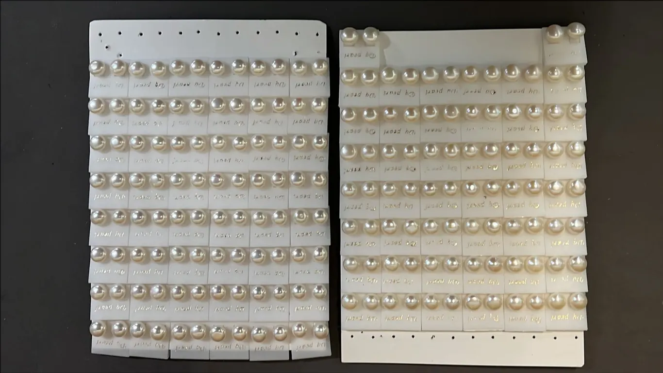(2) RETAIL CARDS OF BUTTON PEARL EARRINGS