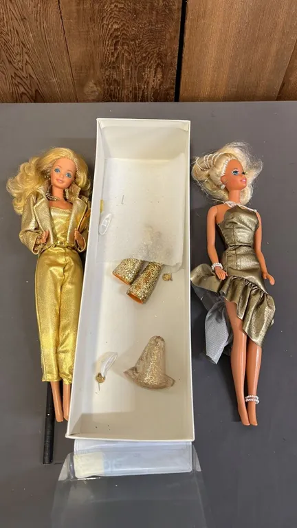 (2) VINTAGE GOLDEN DREAM BARBIES