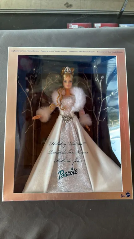 VINTAGE 2003 FIRST IN THE SERIES HOLIDAY VISIONS BARBIE *IN ORIGINAL BOX*