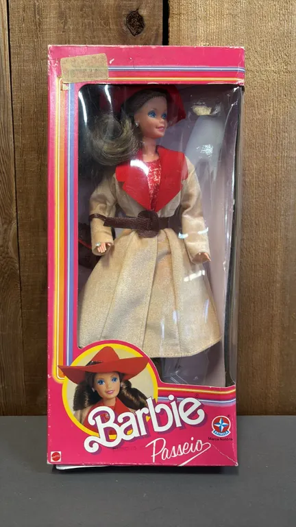 VINTAGE BARBIE ESTRELA (BRAZIL) PASSEIO DOLL *IN ORIGINAL BOX*