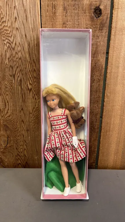 VINTAGE 1960S SKIPPER DOLL