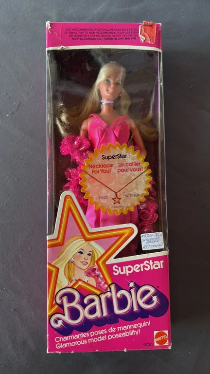 VINTAGE 1976 SUPERSTAR BARBIE *IN ORIGINAL BOX*