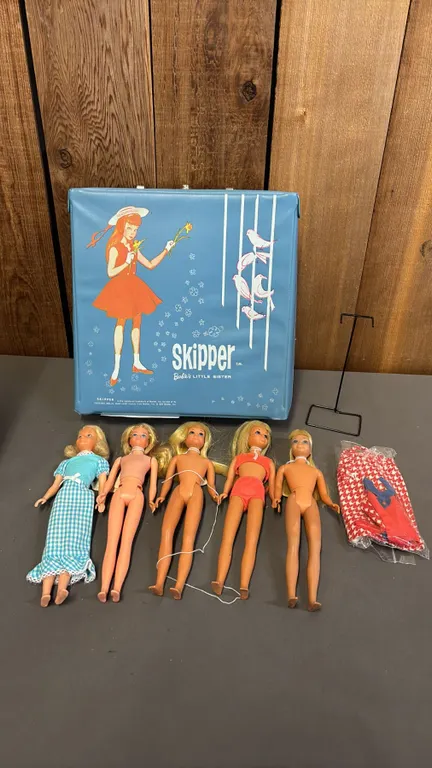 VINTAGE SKIPPER DOLLS IN 1965 SKIPPER CARRYING CASE