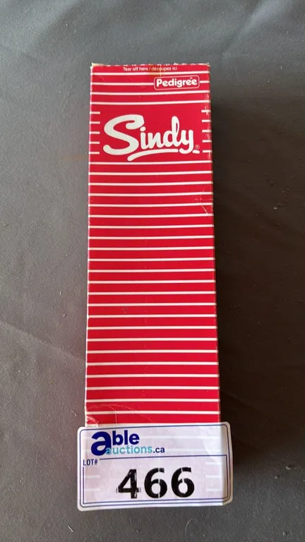 VINTAGE PEDIGREE SINDY DOLL 49-18042 *IN ORIGINAL BOX*