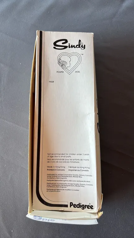 VINTAGE PEDIGREE SINDY DOLL 1100F *IN ORIGINAL BOX*
