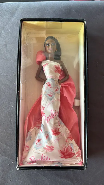 2010 AVON ROSE SPLENDOR PINK LABEL AFRICAN AMERICAN BARBIE DOLL *IN ORIGINAL BOX*