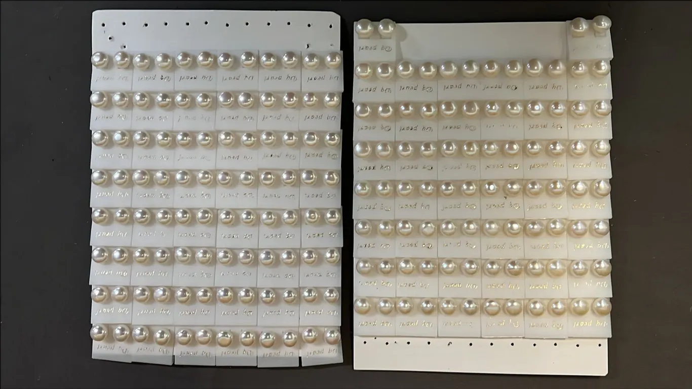 (2) RETAIL CARDS OF BUTTON PEARL EARRINGS