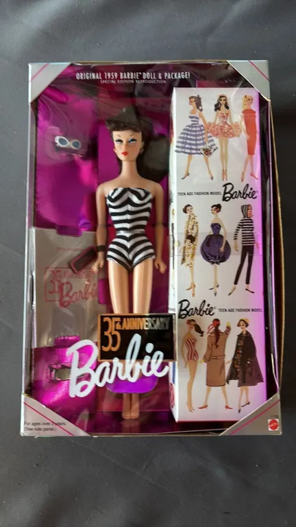 VINTAGE 1993 35TH ANNIVERSARY BARBIE: 1959 SPECIAL REPRODUCTION *IN ORIGINAL BOX*