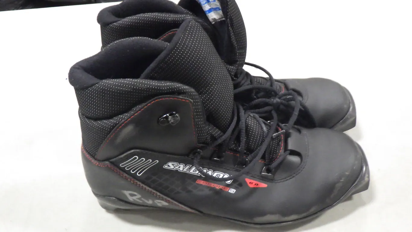 Salomon Escape 5 Cross-country ski boot (size 11.5) Salomon Escape 5