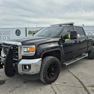 2018  GMC  Sierra 2500HD  4x4 SLE 4dr Crew Cab LB  4x4