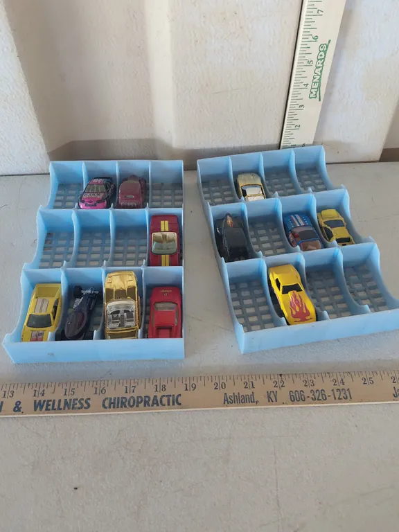 2 Plastic Trays & 12 Assorted Hot Wheels Cars