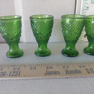4 Vintage Green Pressed Glass Shot Glasses Made In Taiwan, 1 Is Chipped