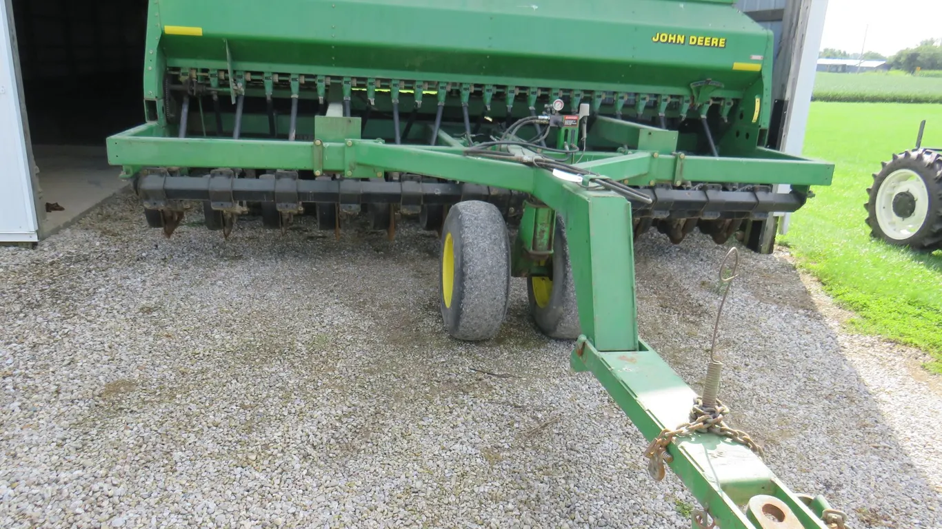 John Deere 15' Drill