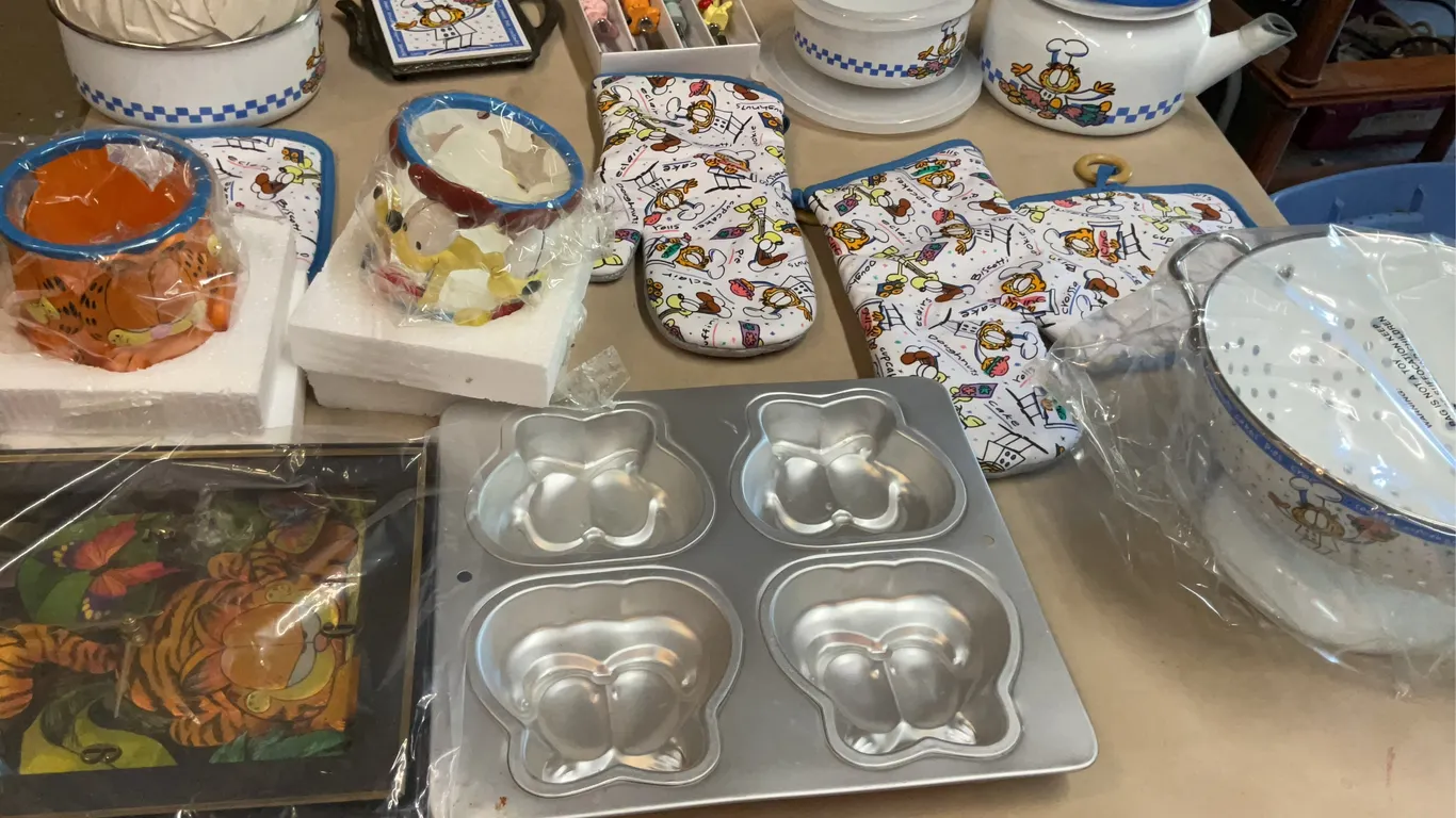Garfield Items