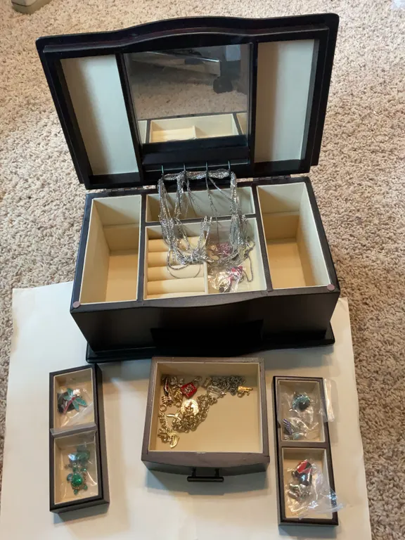 Jewelry Box with Jewelry