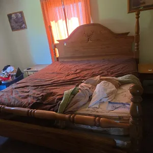 Holliday Country Oak Custom made Amish Furniture, in Rockbridge Ohio, oak king size cannonball bed w