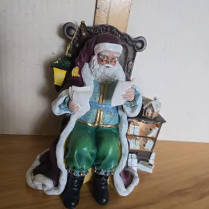 Vintage Thomas kinkade St Nicholas reads his mail figurine