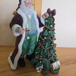 Vintage Thomas kinkade Saint Nicholas trims the tree figurine