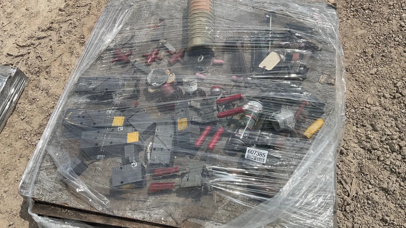 QTY. OF WELDING HANDLE CLAMPS AND GRAPHITE MOLDS