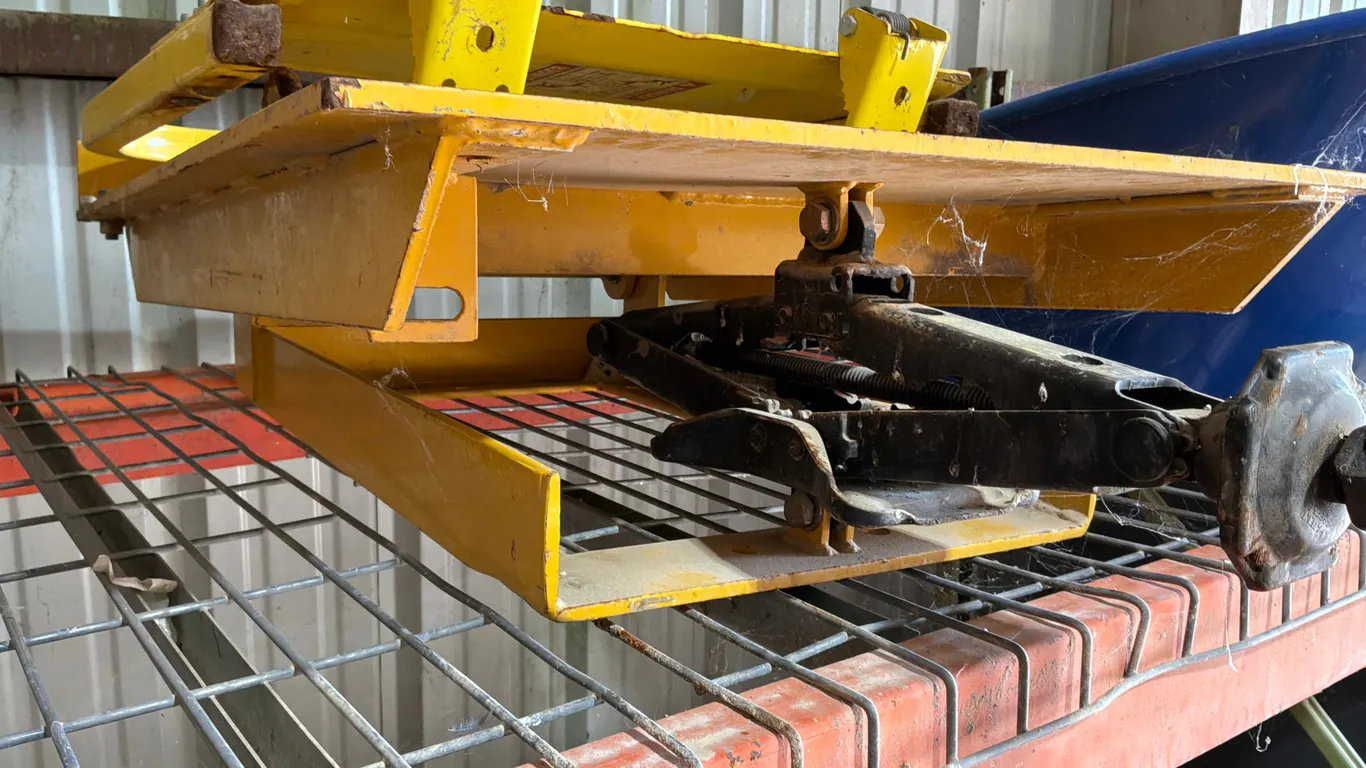 SLOPE JIG ATTACHMENT FOR BELLY PAN JACK