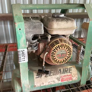 SPEEDAIRE 4GB42 125 PORTABLE AIR COMPRESSOR SN: 08 01 20042805