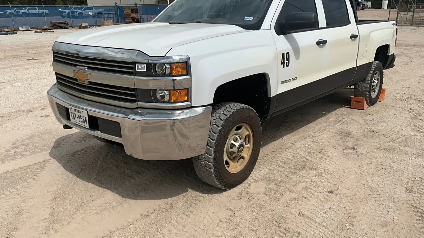 2017 CHEVROLET 2500 HD CREW CAB 4X4 PICKUP VIN: 1GC1KUEG4HF193855
