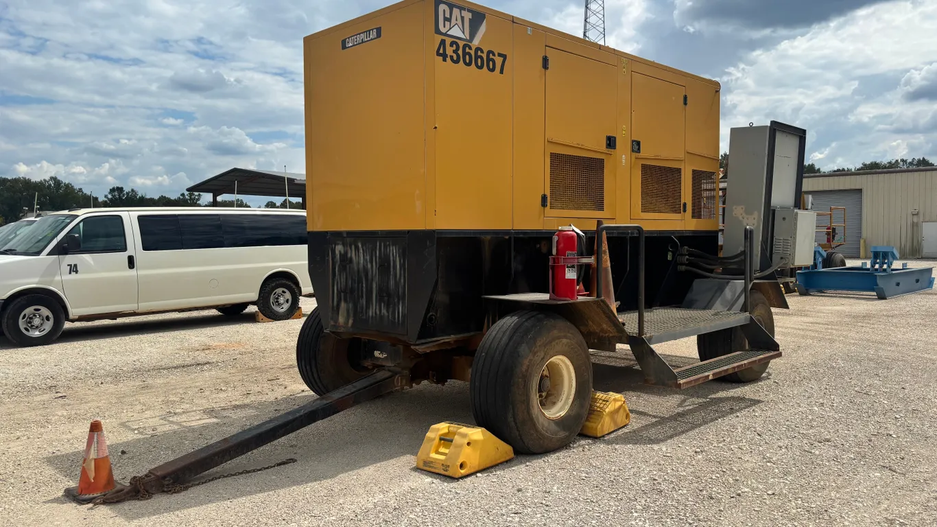 2010 CATERPILLAR LC5 250 KW PORTABLE GENERATOR SN: G5A04123